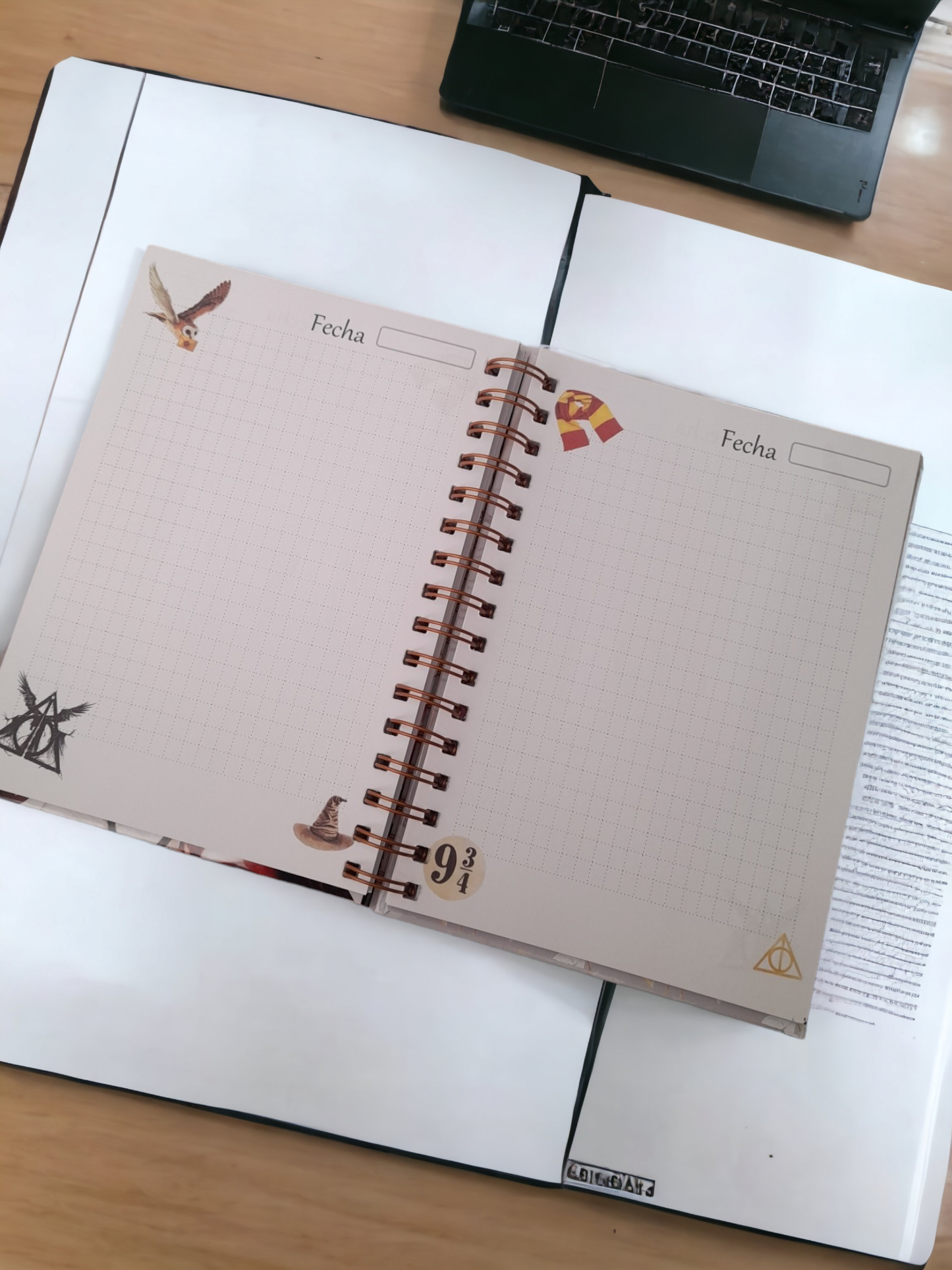 AGENDA LIBRETA HARRY POTTER CON STICKER